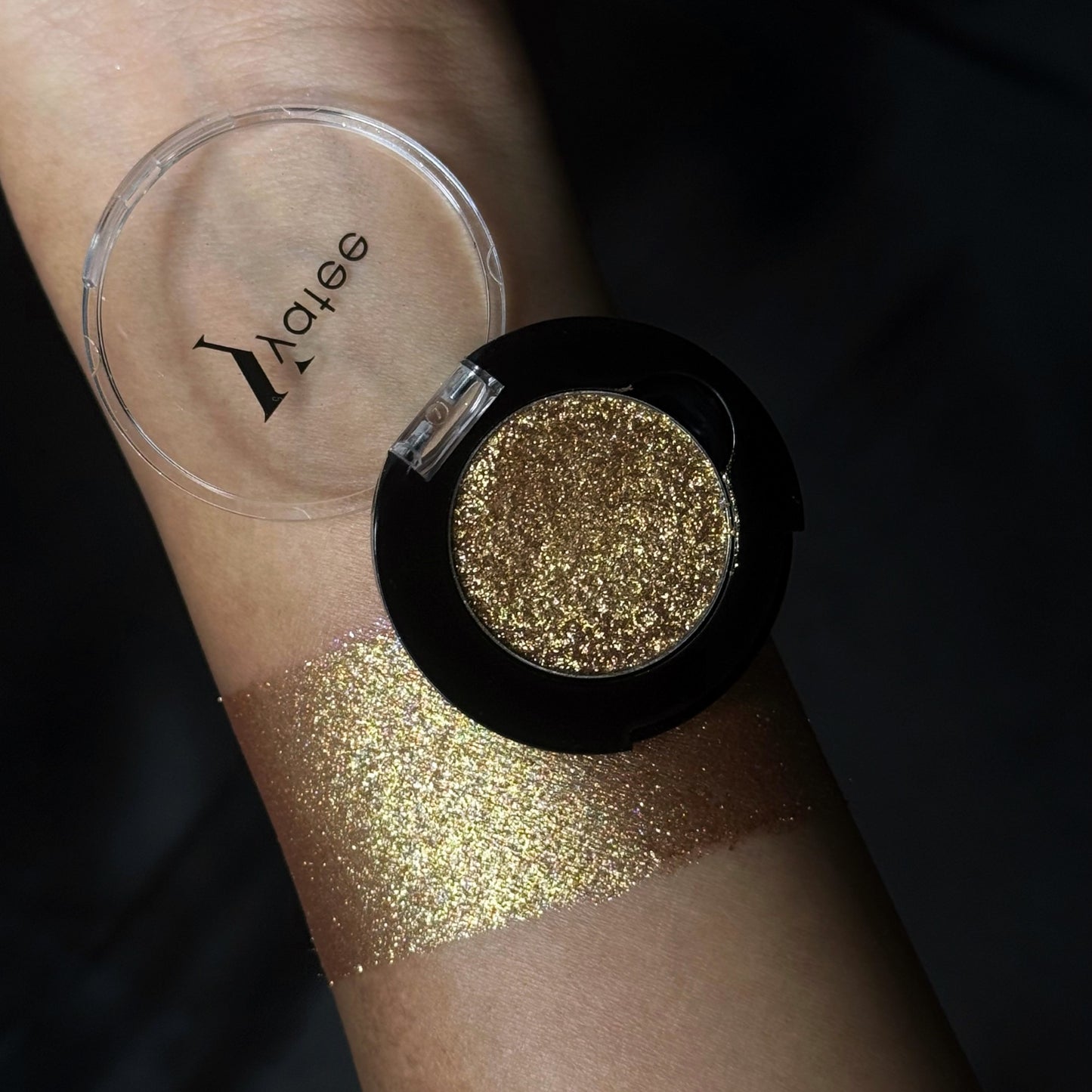 Let it pop- metallic pressed foil eyeshadow - Antique (1.2g)