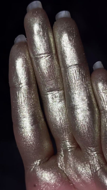 Let it pop- metallic pressed foil eyeshadow - Victorian (1.2g)